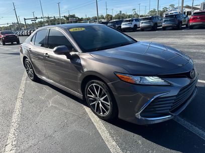 Used 2022 Toyota Camry XLE