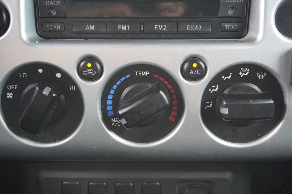 Used 2008 Toyota FJ Cruiser 4WD w/ Convenience Pkg image 15