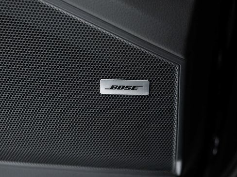 Certified 2023 Porsche Cayenne AWD/4WD image 32