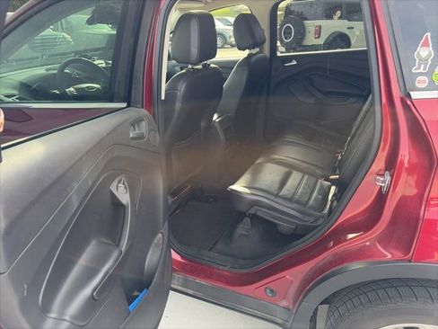 Used 2017 Ford Escape Titanium image 21