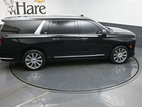 Used 2024 Cadillac Escalade ESV Premium Luxury Platinum image 41