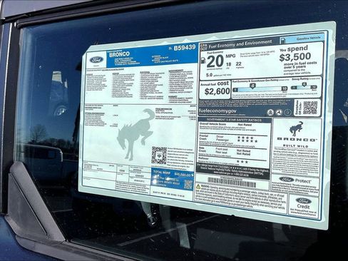 New 2025 Ford Bronco 4-Door image 14