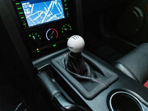Used 2009 Ford Mustang Shelby GT500 RWD image 26