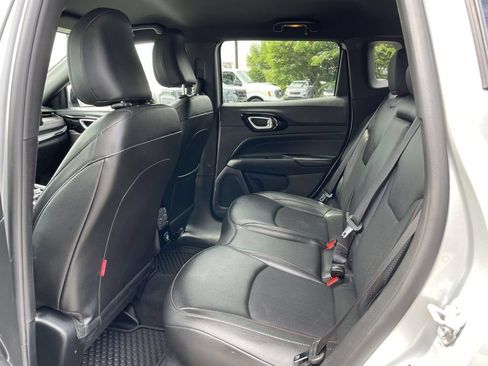Used 2025 Jeep Compass Trailhawk AWD/4WD image 13