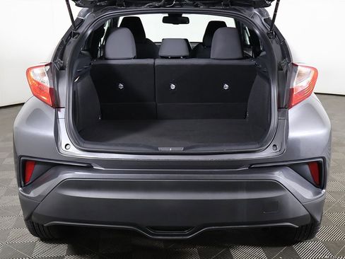 Used 2019 Toyota C-HR LE image 12