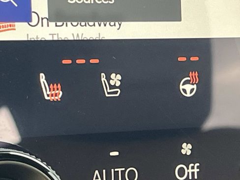 Used 2025 Lexus GX 550 550 Luxury w/ Cold Area Package image 29