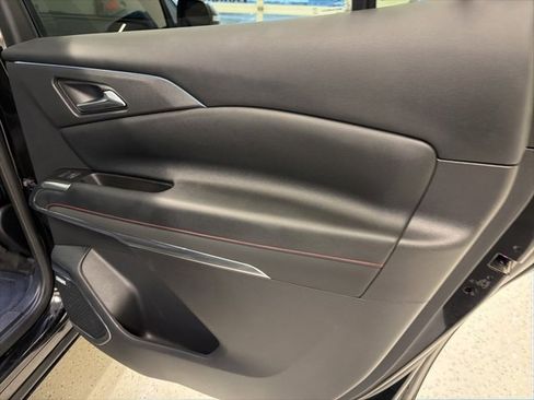 Used 2024 Chevrolet Traverse RS image 46