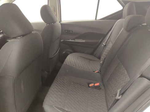 Used 2022 Nissan Kicks S image 18