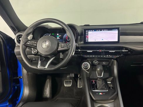 Used 2024 Alfa Romeo Tonale Veloce image 12