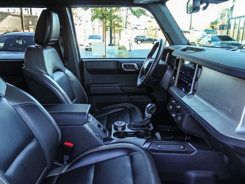 Used 2025 Ford Bronco Outer Banks AWD/4WD image 21