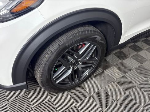 Certified 2025 Ford Explorer ST-Line w/ Premium Package image 10