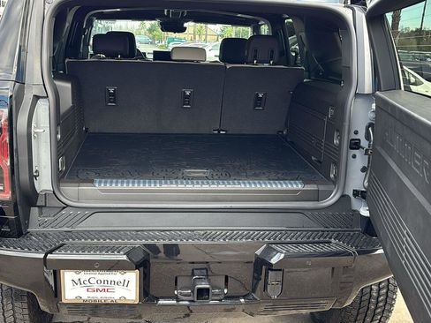 New 2026 GMC Hummer EV SUV image 17