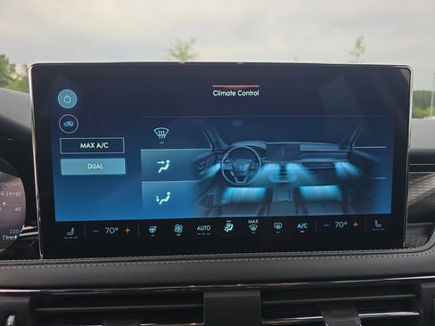 New 2026 Lincoln Corsair Reserve w/ Jet Appearance Package AWD/4WD image 21
