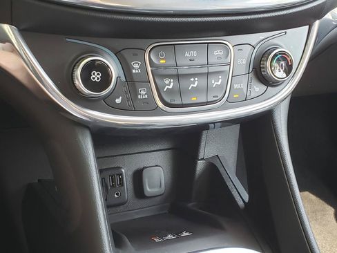 Used 2019 Chevrolet Volt Premier w/ Driver Confidence II Package FWD image 24