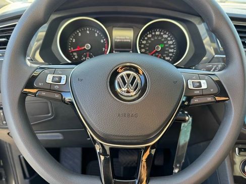 Used 2021 Volkswagen Tiguan S image 18
