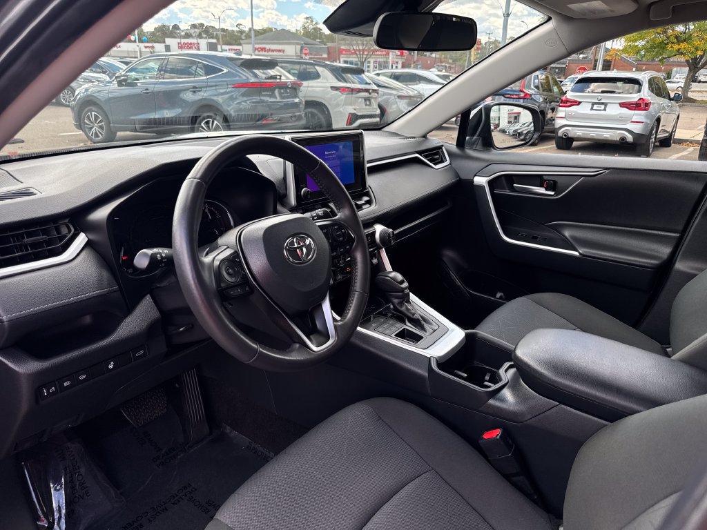 Used 2025 Toyota RAV4 XLE w/ Convenience Package AWD/4WD image 15