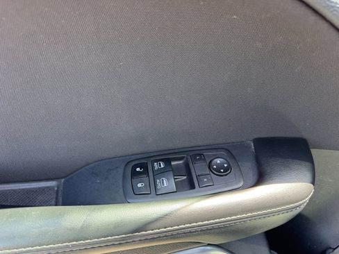 Used 2022 Dodge Challenger GT RWD image 16