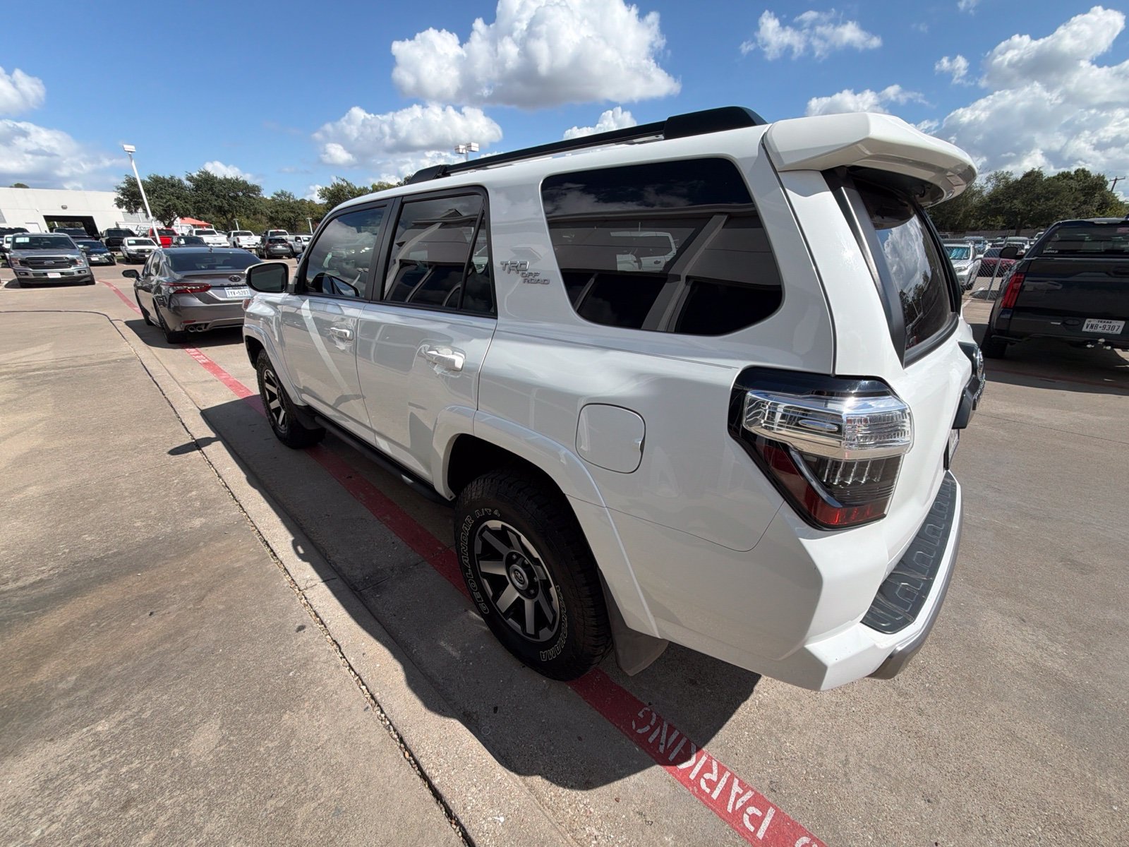 Used 2021 Toyota 4Runner TRD Off-Road Premium AWD/4WD image 6