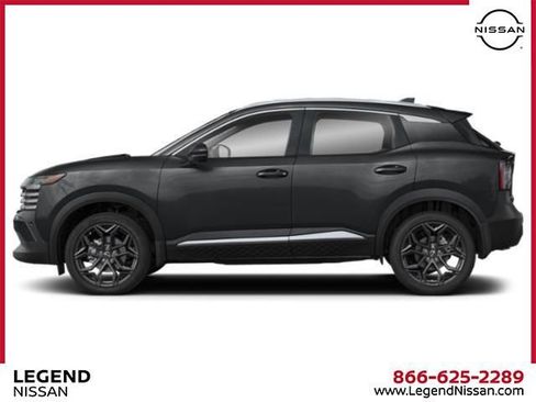 New 2026 Nissan Kicks SR w/ Cold Weather Package AWD/4WD image 4