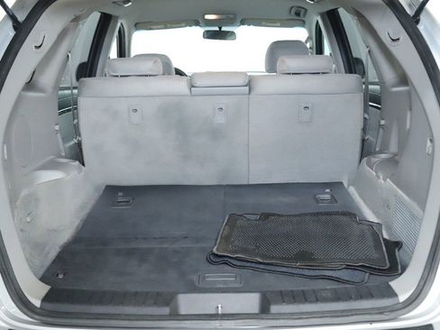 Used 2011 Hyundai Veracruz GLS image 25