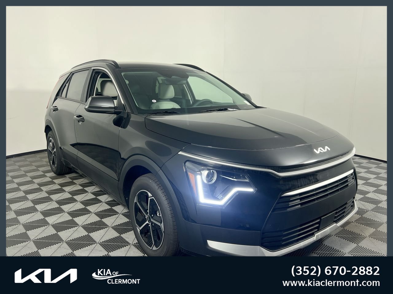 New 2026 Kia Niro EX w/ EX Premium Package FWD image 1