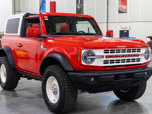 Used 2022 Ford Bronco Outer Banks w/ Sasquatch Package AWD/4WD image 8