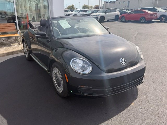 Used 2016 Volkswagen Beetle 1.8T S FWD image 4