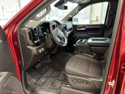 Used 2024 GMC Sierra 1500 Elevation image 23