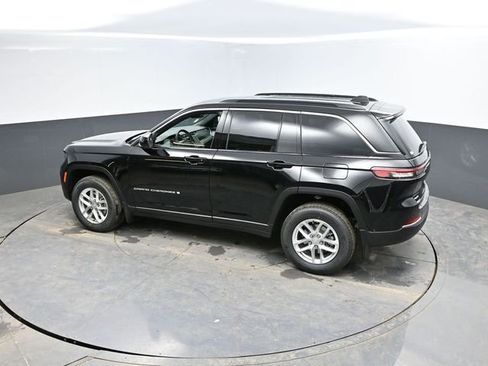 New 2026 Jeep Grand Cherokee Laredo AWD/4WD image 37