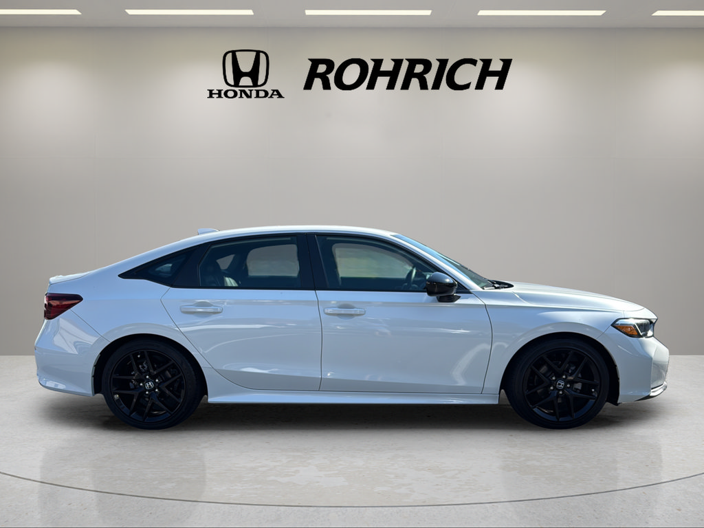 Used 2025 Honda Civic Sport image 5