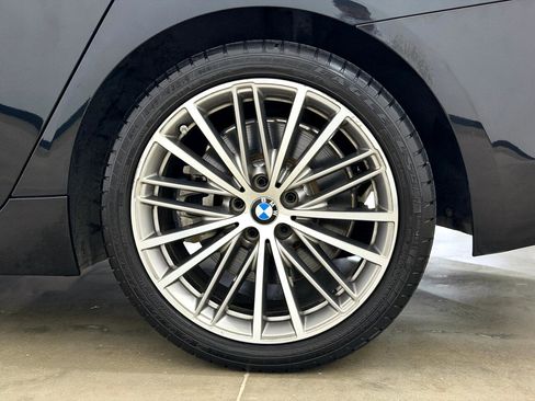 Used 2017 BMW 540i image 11
