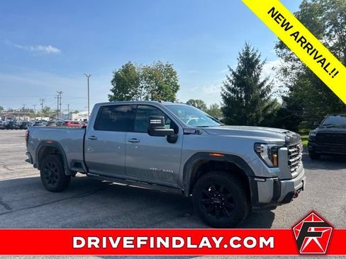 Used 2025 GMC Sierra 2500 AT4 w/ AT4 Premium Plus Package AWD/4WD image 4