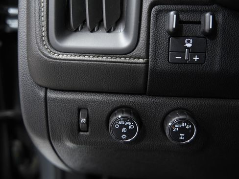 Used 2019 GMC Canyon Denali image 27