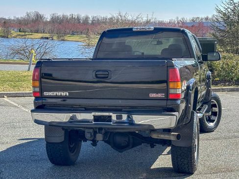 Used 2005 GMC Sierra 3500 SLT image 13