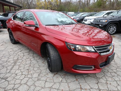 Used 2015 Chevrolet Impala LT w/ Convenience Package image 4