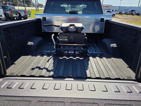 Used 2022 Chevrolet Silverado 2500 LT w/ Z71 Off-Road Package image 11