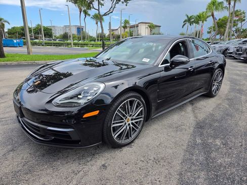 Used 2018 Porsche Panamera 4S AWD/4WD image 17