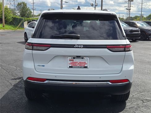 Used 2024 Jeep Grand Cherokee Limited 4xe AWD/4WD image 16