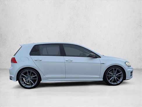 Used 2017 Volkswagen Golf R 4-Door image 4