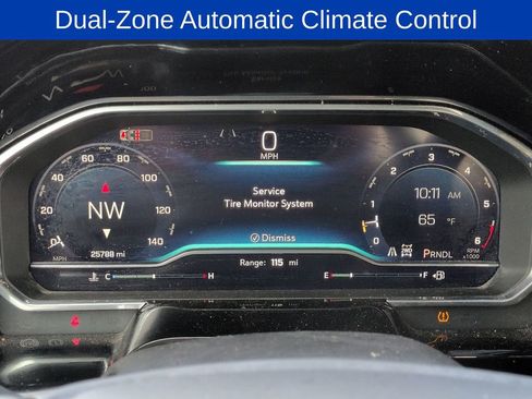 Used 2025 Chevrolet Silverado 2500 LT w/ Convenience Package image 14