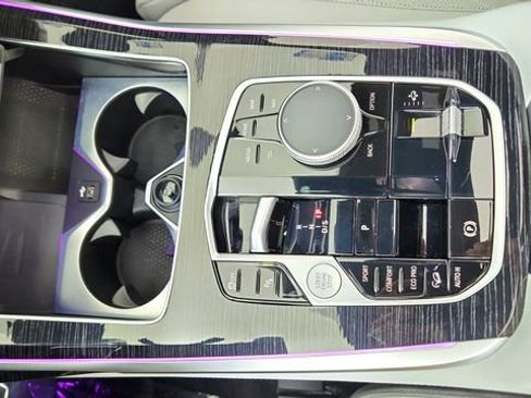 Used 2026 BMW X7 xDrive40i image 56