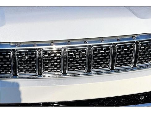Certified 2024 Jeep Grand Wagoneer L Series III AWD/4WD image 34