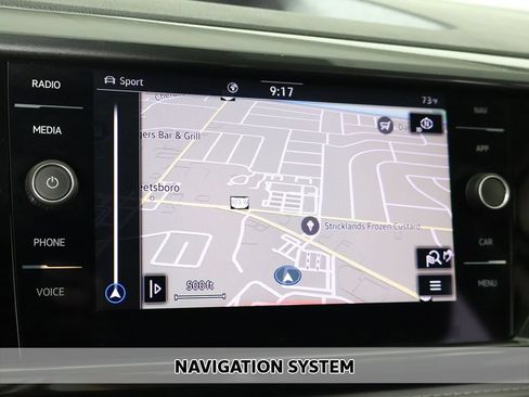 Used 2023 Volkswagen Taos SEL AWD/4WD image 3