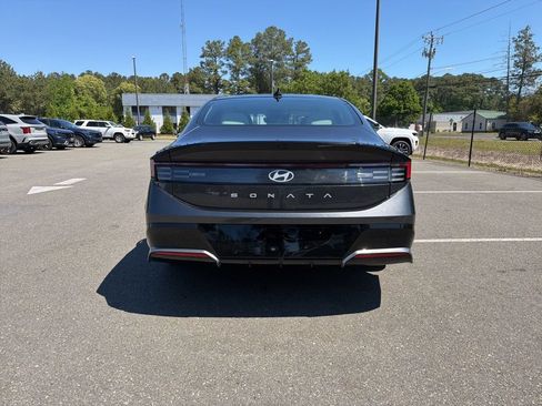 Used 2025 Hyundai Sonata SEL FWD image 6