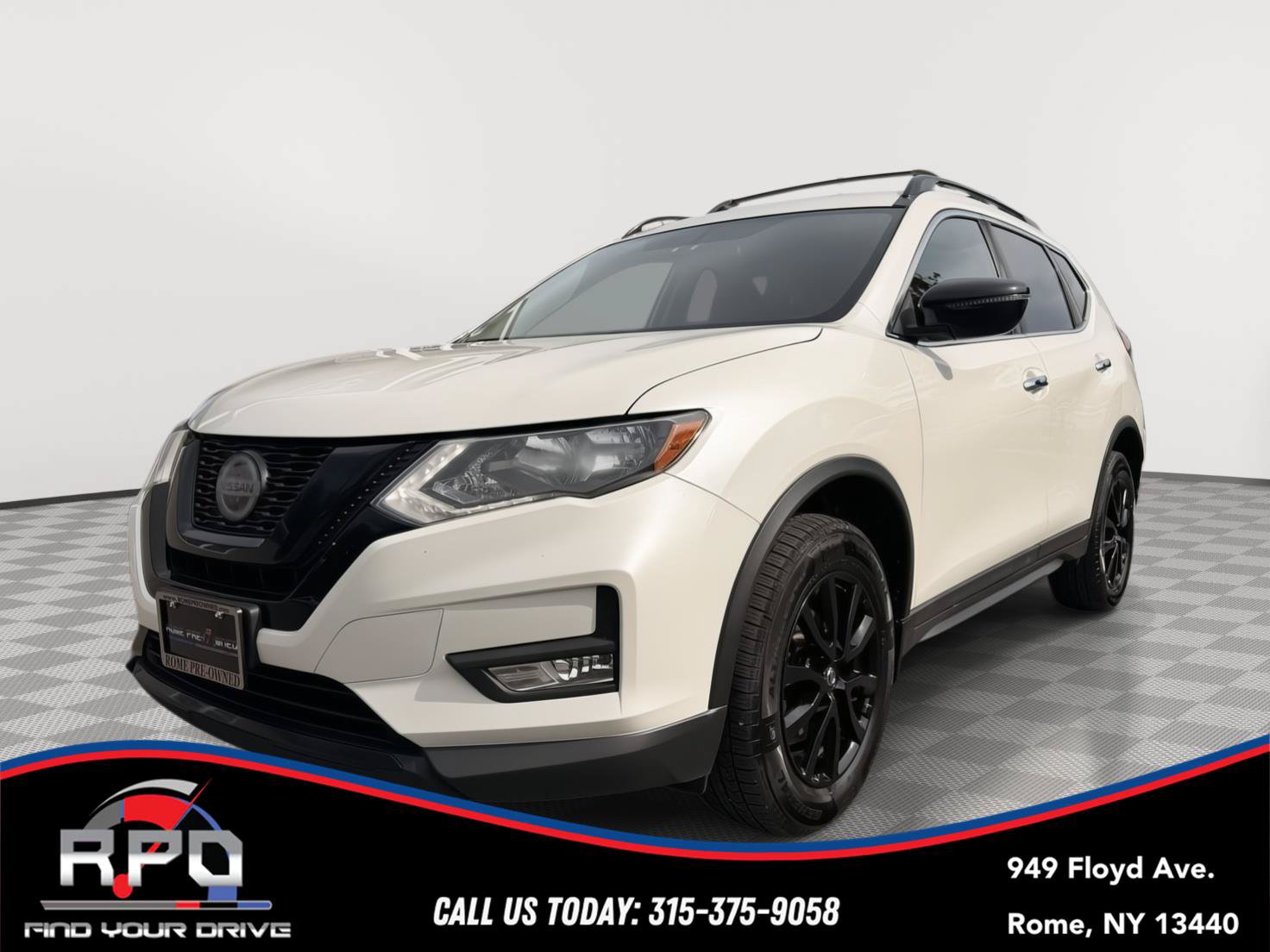 Used 2018 Nissan Rogue SV AWD/4WD image 1