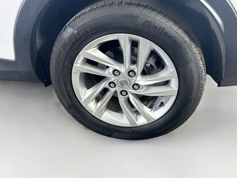 Used 2025 Buick Envista Preferred image 11