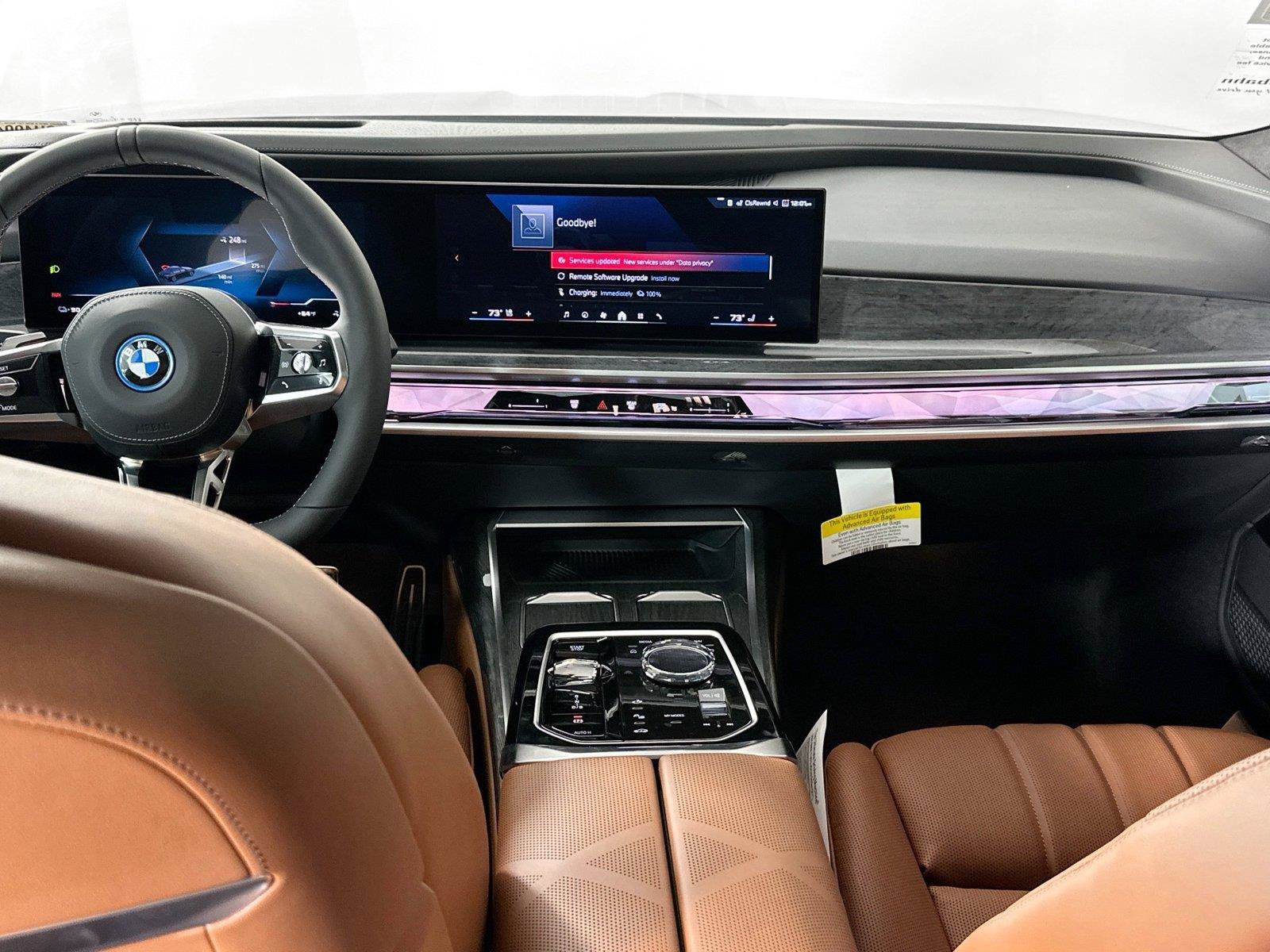 Used 2025 BMW i7 xDrive60 AWD/4WD image 18