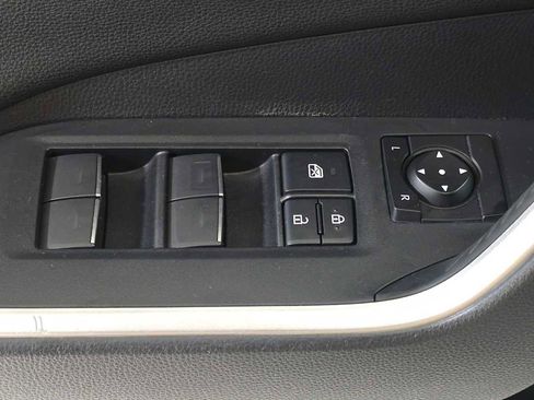 Used 2022 Toyota RAV4 Limited image 24