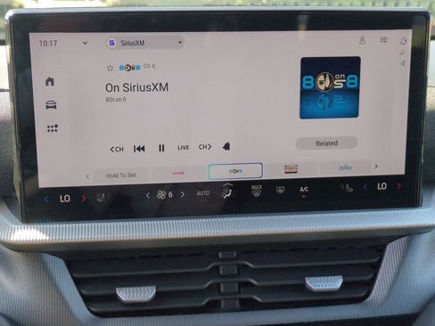 Used 2025 Ford Explorer ST-Line w/ ST-Line Street Pack image 19