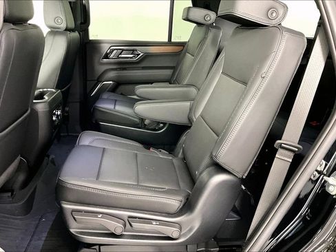 Certified 2026 GMC Yukon Denali w/ Sun & Power Step Package AWD/4WD image 2